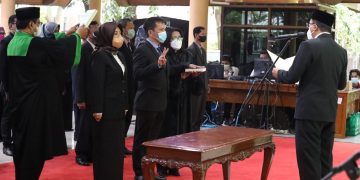 Bupati Sidoarjo Melantik 228 Jabatan Administrasi ke Fungsional Memangkas Meja Birokrasi