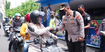 Antisipasi Omicron, Filter Perbatasan Sidoarjo dengan Razia Vaksin dan Edukasi Prokes