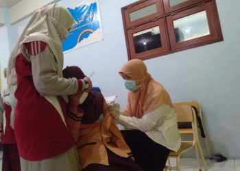 SD Islam Tarbiyatul Ummah Lakukan Vaksinasi Anak Didiknya
