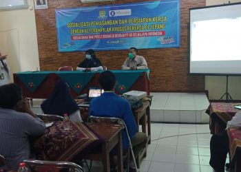 Disnaker  Beri Motivasi Siswa SMK PGRI 2 Sidoarjo Siap Kerja di Jepang