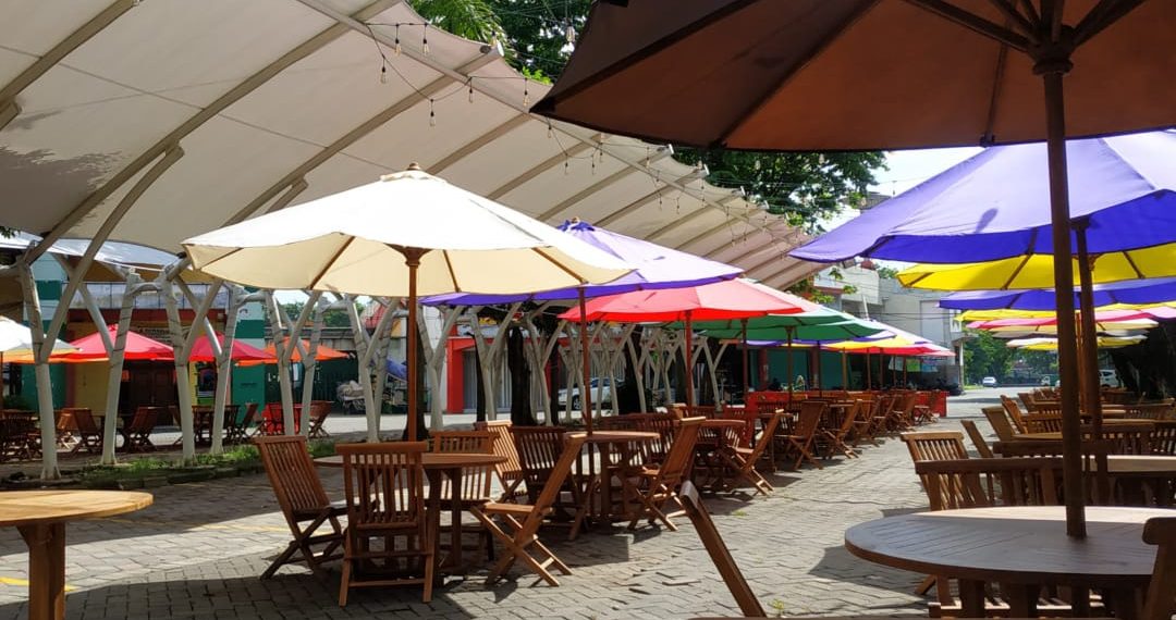 Disporapar Sidoarjo Fasilitasi Spot-spot Kuliner Cantik bagi PKL GOR yang Aktif