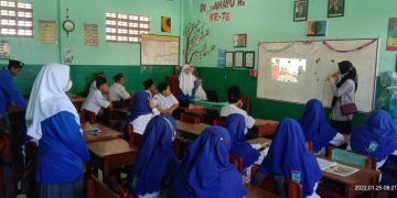 Bermitra dengan SMP/MTs, SMA Al Islam Parlaungan Hadirkan Psikolog