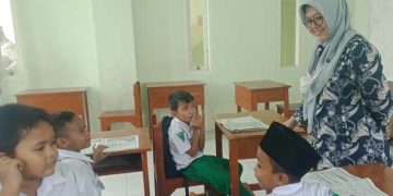 MI Plus Cahaya Kamila Tanggulangin Unggulkan Tahfiz, Science dan Public Speaking