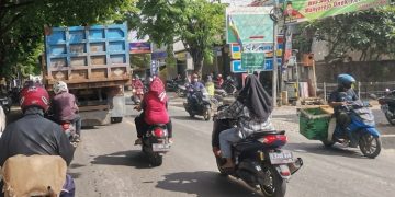 Pelebaran Raya Manyar Masih Terganjal Pembebasan Lahan