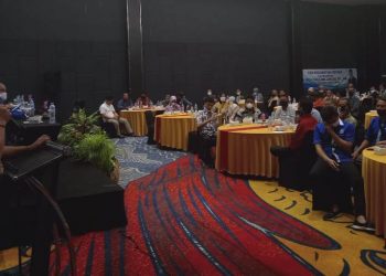 H Khulaim Junaidi saat mengisi wawasan kebangsaan di Hotel Luminor