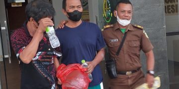 Diputus MA, Kejari Gresik Eksekusi Dua Terpidana Korupsi di Ngawen, Sidayu