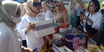 DPC Partai Gerindra Gebyar UMKM, Jual Sembako Murah dan Lomba Bulu Tangkis se Jatim