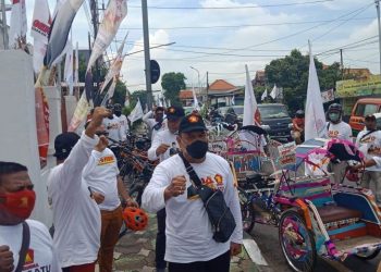 BHS Beri Apresiasi Sangat Tinggi Atas Kerja Keras Para Abang Becak