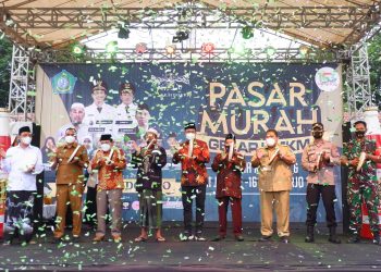 SMK Plus NU Fasilitasi Tes Kesehatan Gratis Dalam Gelar Pasar Murah Produk UMKM MWC NU Sidoarjo