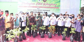 Desa Wisata Kelengkeng Bagikan 500 Bibit Gratis Untuk Warganya