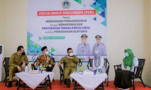 Gus Yani Minta Industri Gresik Utamakan Naker Lokal