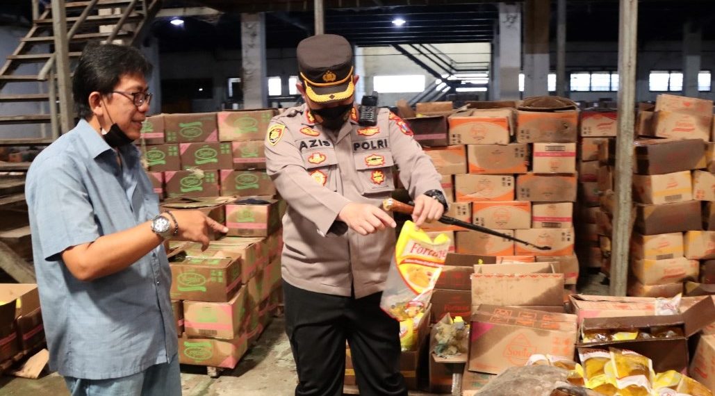 Tinjau Gudang Migor, Polres Gresik Pastikan Tidak Ada Penimbunan