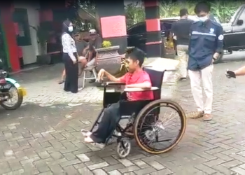 Prodi Teknik Mesin Umsida Konversikan Kursi Roda Manual Jadi Elektrik Untuk Wirausaha Disabilitas Fisik