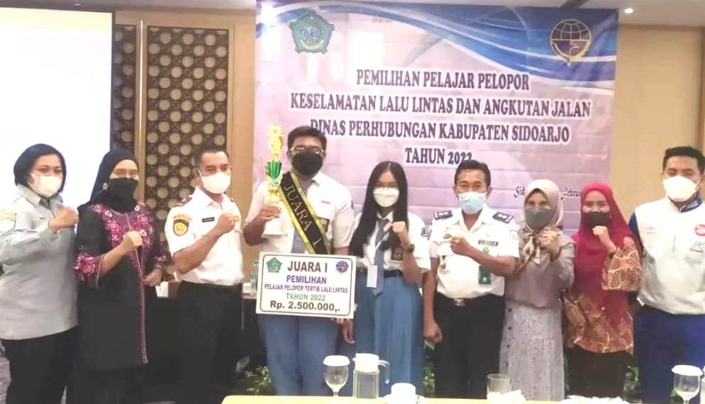 Siswa SMA Negeri 2 Sidoarjo Terpilih Jadi Pelajar Pelopor Keselamatan Berlalu Lintas
