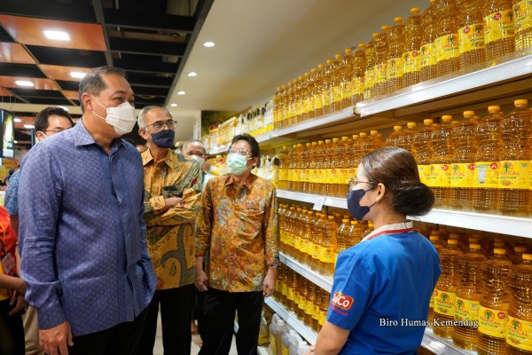Pantau Migor dan Bapok di Ritel Modern, Mendag Pastikan Stok Melimpah, Kebutuhan Terpenuhi