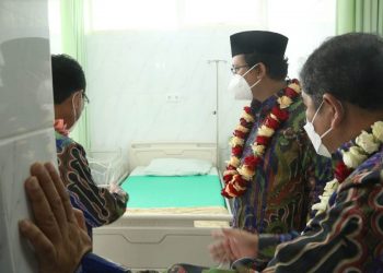 Bupati Sidoarjo meresmikan Gedung UGD Puskesmas Jabon