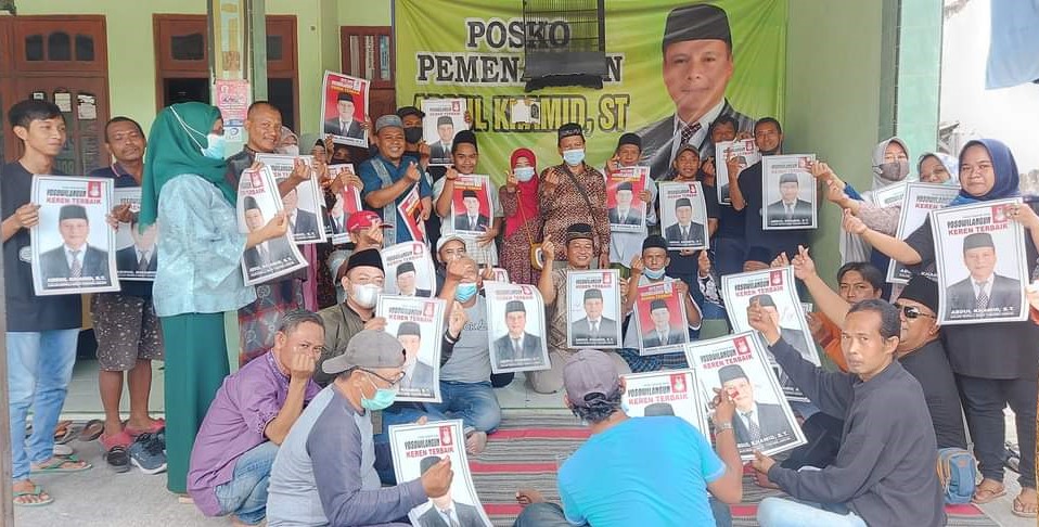 Berdayakan Ekonomi Pemuda, Cakades Abdul Khamid Berikan Pelatihan Menjahit, Montir hingga Las