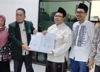 LF PCNU Gresik-UIN Alauddin Makassar Teken MoU Kembangkan Ilmu Falak