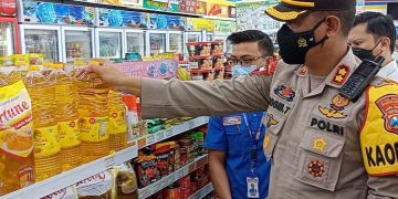 Jelang Ramadhan, Kapolres Pamekasan Pantau Migir dan Sembako di Distributor dan Toko