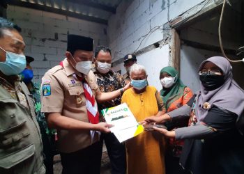 Wakil Bupati Sidoarjo Kawal  Bantuan Rehap Rumah Dari Baznas Sidoarjo