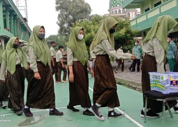 Launching Gerakan Koin NUCARE LAZISNU Bersinergi Di SMK Islam Krembung