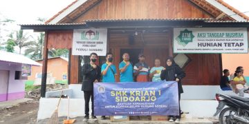 SMK Krian 1 – SMK Krian 2  Sidoarjo Salurkan Bantuan Kemanusiaan ke Warga Korban Erupsi Semeru