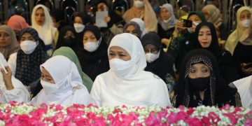 Hadiri Haul Agung Sunan Ampel, Gubernur Khofifah Ingatkan Ajaran ‘Moh Limo’