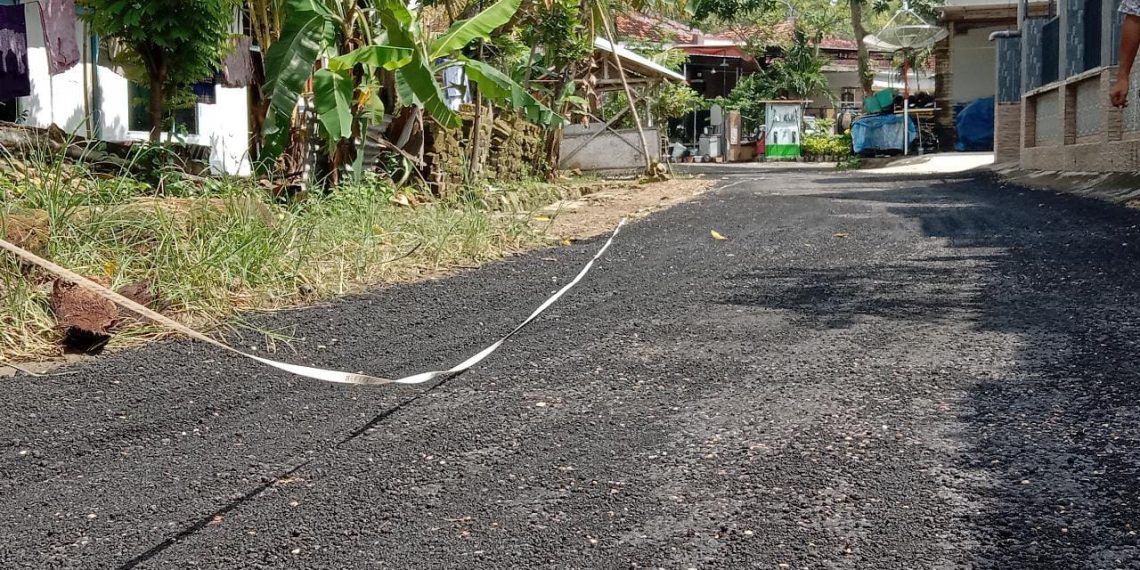 Telan Dana Ratusan Juta, Pengerjaan Rehalibitasi Jalan Terkesan Asal Untung