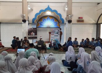 Disimak Langsung Syaikh Subhi dari Mesir, Siswa Perguruan Muhammadiyah Giri Gresik Menghafal Al Qur’an
