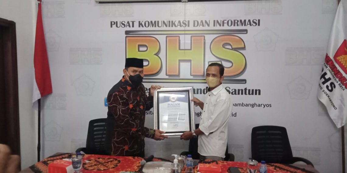 BHS Raih Penghargaan ARCI Award 2022  ‘Nominasi Tokoh Peduli Publik Jawa Timur’