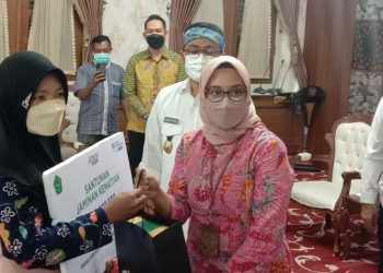 BPJS Ketenagakerjaan dan Pemkab Pamekasan Serahkan Jaminan Kematian Pengawai Non-ASN