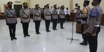 Kapolres Pimpin Sertijab  Kasat Lantas, Kasat Reskrim dan Kapolsek Pademawu