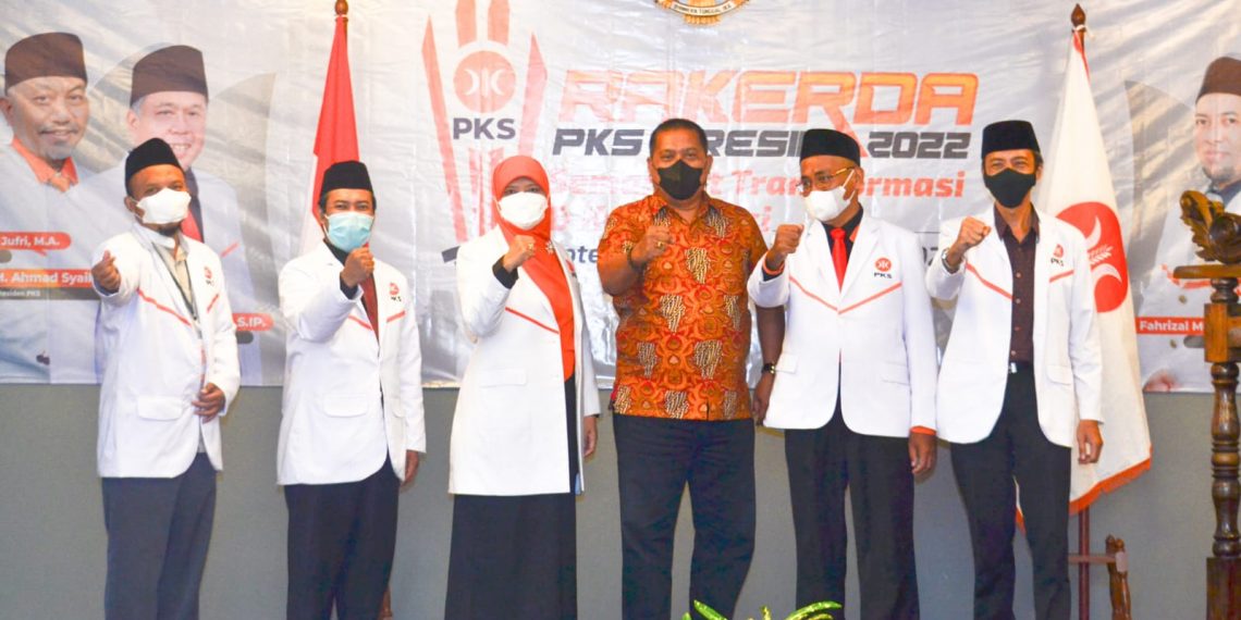 PKS Gresik Tempatkan Caleg Milenial dan Perempuan di Semua Dapil