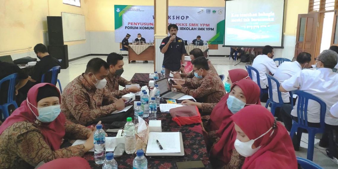 Kolaborasikan Program Kerja FKKS SMK YPM Gelar Workshop Penyusunan RIPS