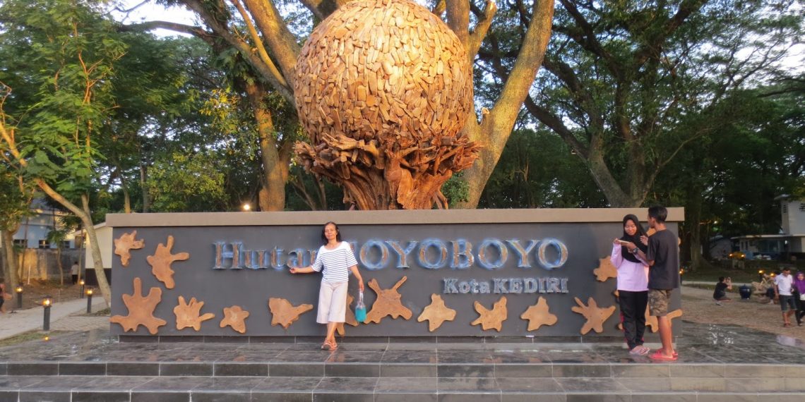 Halan-halan ke Kota Kediri, Jangan Lupakan Eksotiknya Hutan Joyoboyo