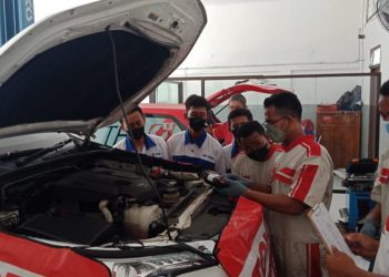 SMK Senopati Sidoarjo Fasilitasi Service Gratis Mobil Warga Sekitar Sekolahnya