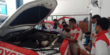 SMK Senopati Sidoarjo Fasilitasi Service Gratis Mobil Warga Sekitar Sekolahnya