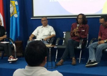 Ikatan Alumni Stikosa-AWS Gelar Bedah Buku ‘Ryan, Transformasi Sang Jagal Jombang’
