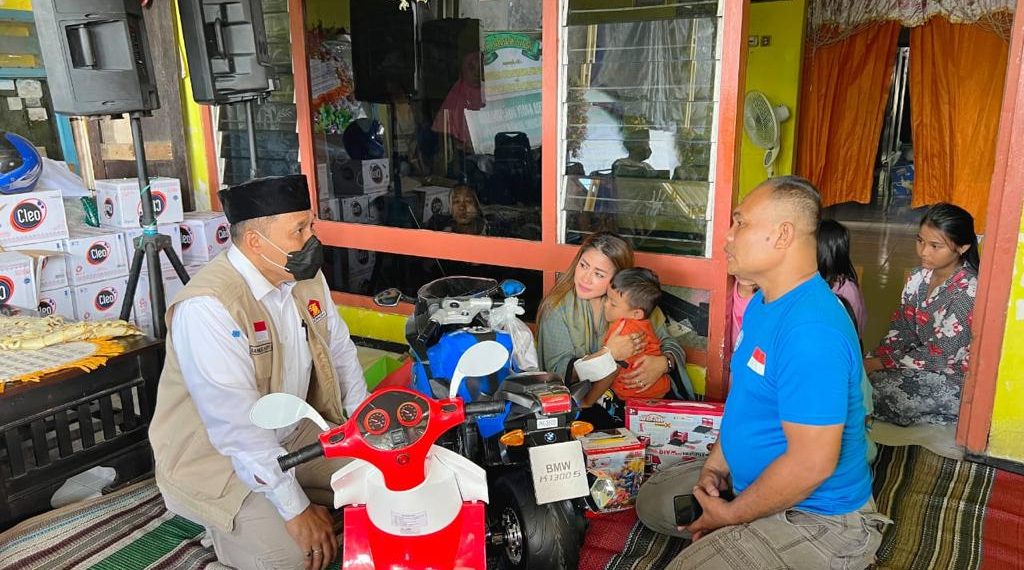 BHS dan Ning Lia Sambangi Keluarga Alm Sertu Eka Andriyanto,  Beri Bantuan Serta Dorong Pemerintah Beri Trauma Healing