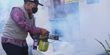 11 Anak Terserang DB, BHS Peduli Gelar Fogging di Jagalan, Krian