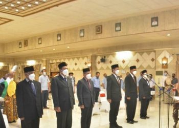 Bupati Lantik Manajemen Baru Perumda Giri Tirta Gresik, Target Air Lancar dan Mandiri