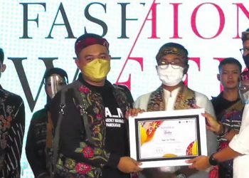Dibuka Menparekraf, Pamekasan Fashion Weekend Siap Kembangkan Ekonomi Kreatif di Masa Pandemi