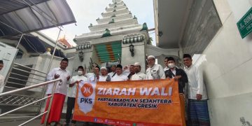Sambut Ramadan, PKS Gresik Ziarah ke Makam Wali Lima