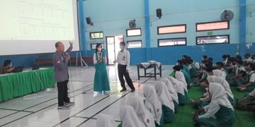 Siswa SMPN 2 Sidoarjo Dapat Pencerahan Tentang PPDB 2022/2023 Agar Tidak Salah Pilih