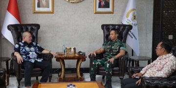 Kunjungi Ketua DPD RI, Panglima TNI Dukung Aparat Tak Represif ke Mahasiswa