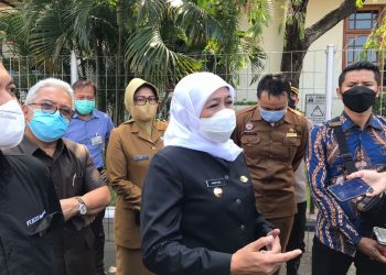 Khofifah Berharap Perusahaan Ikuti Tradisi Ecco Indonesia dalam Pemberian THR