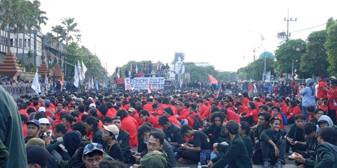 Mahasiswa Surabaya Demo Serentak, Sikapi Lonjakan Harga Migor dan Reforma Agraria