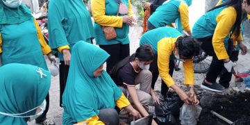 Queen Anneysa Siswi SDN Ketabang Prakarsai Tanam 2.000 Bibit Jahe Merah