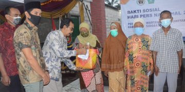 Peringati HPN 2022, PWI Sidoarjo Gelar Baksos Berbagi Sembako