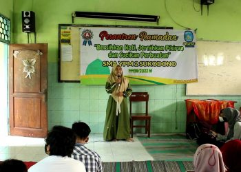 Mahir Public Speaking Melalui Kultum Ramadhan Ala SMA YPM 2 Sukodono